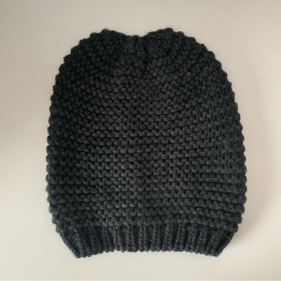 GAP Accessories - GAP Knit Hat